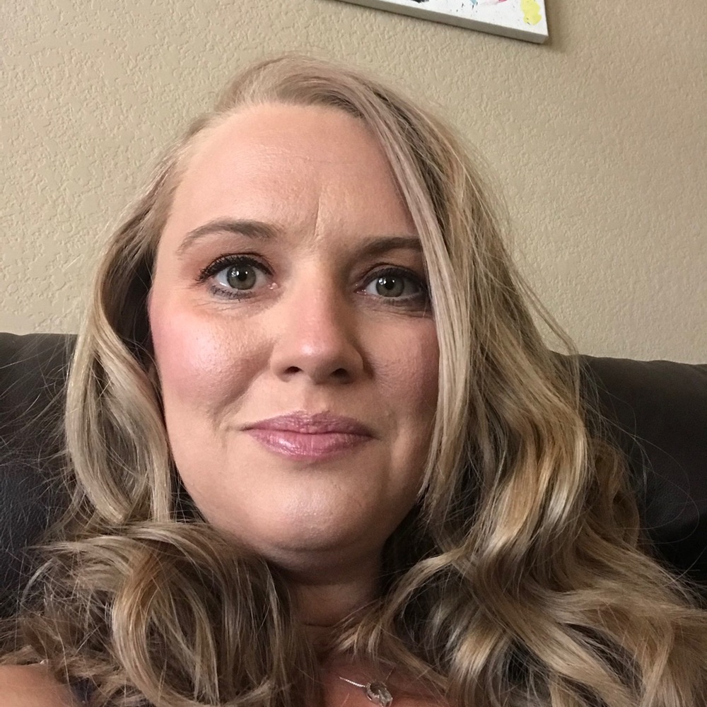 Meet your Posher, Laurel